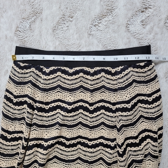 ✨️CL Max Edition Cream Multicolor Scallop Lace Detail A Line Skirt Size S - Picture 8 of 10